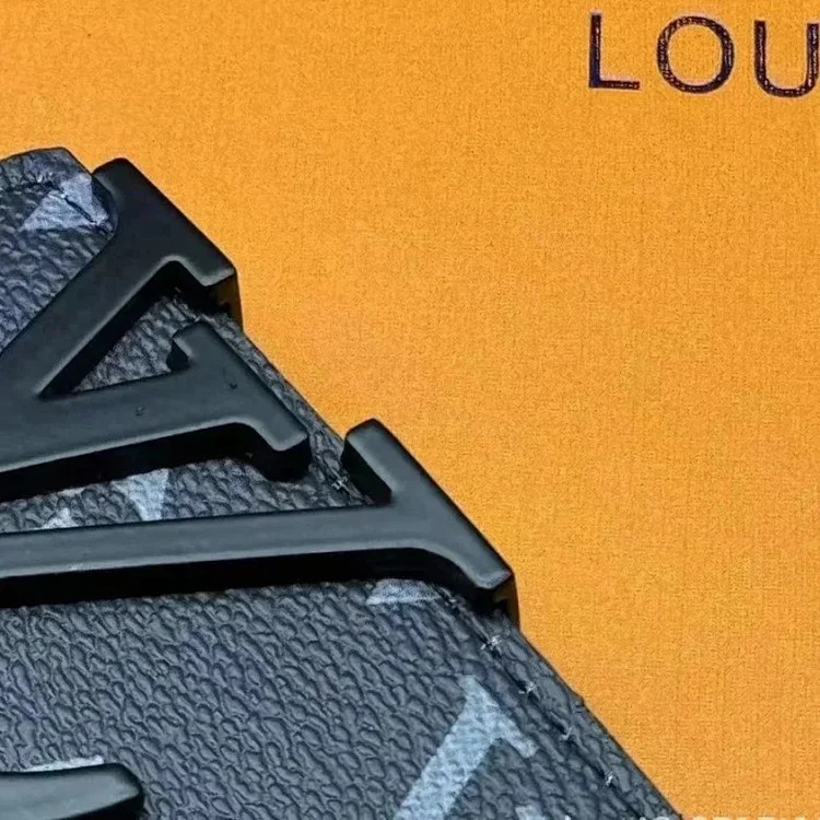 New L Men's Belt (returns and exchanges are not supported for non-quality issues)