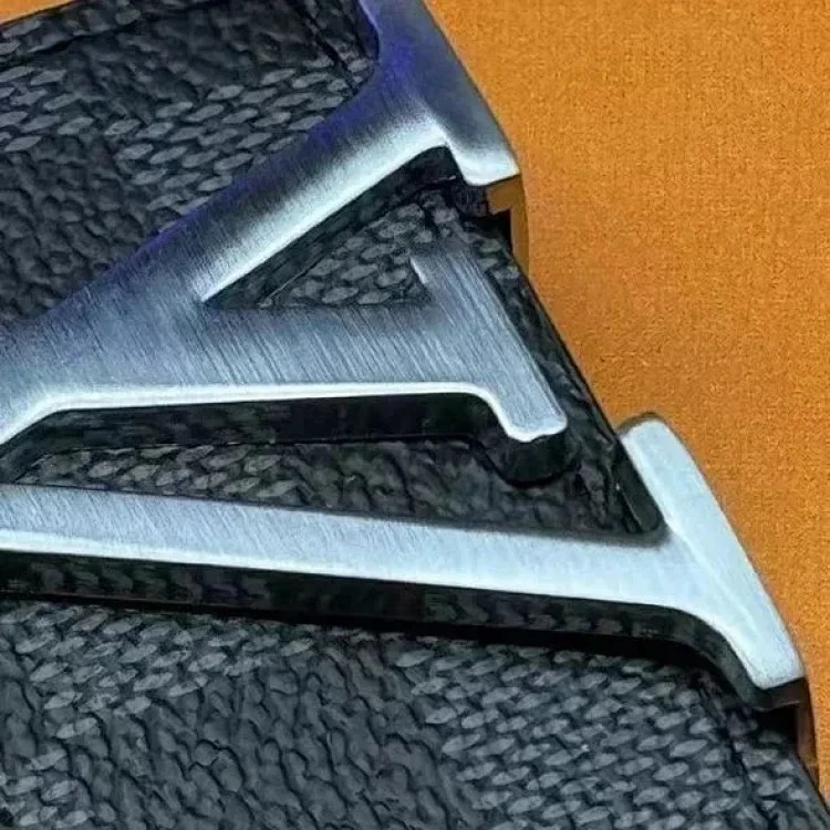 New L Men's Belt (returns and exchanges are not supported for non-quality issues)