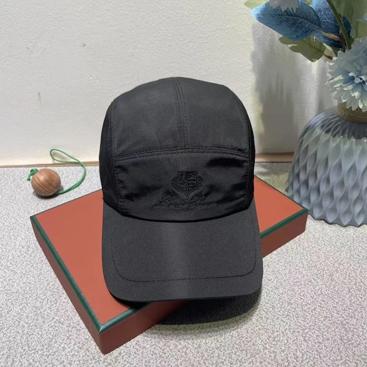 Men's and women's peaked caps