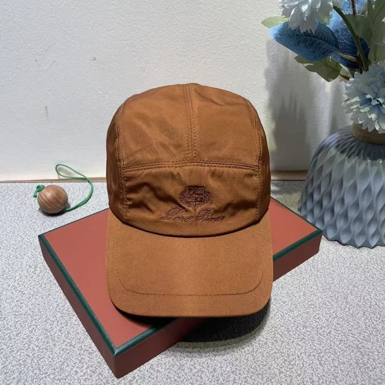 Men's and women's peaked caps