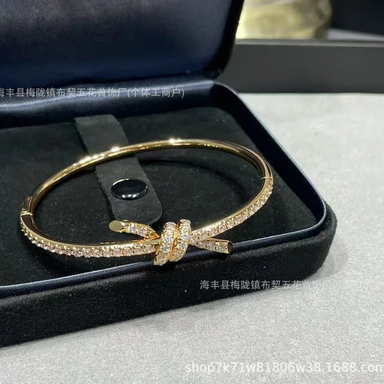 Cartier V gold high T family single circle knotted diamond bracelet for women glossy diamond full diamond tied love bracelet Seiko version