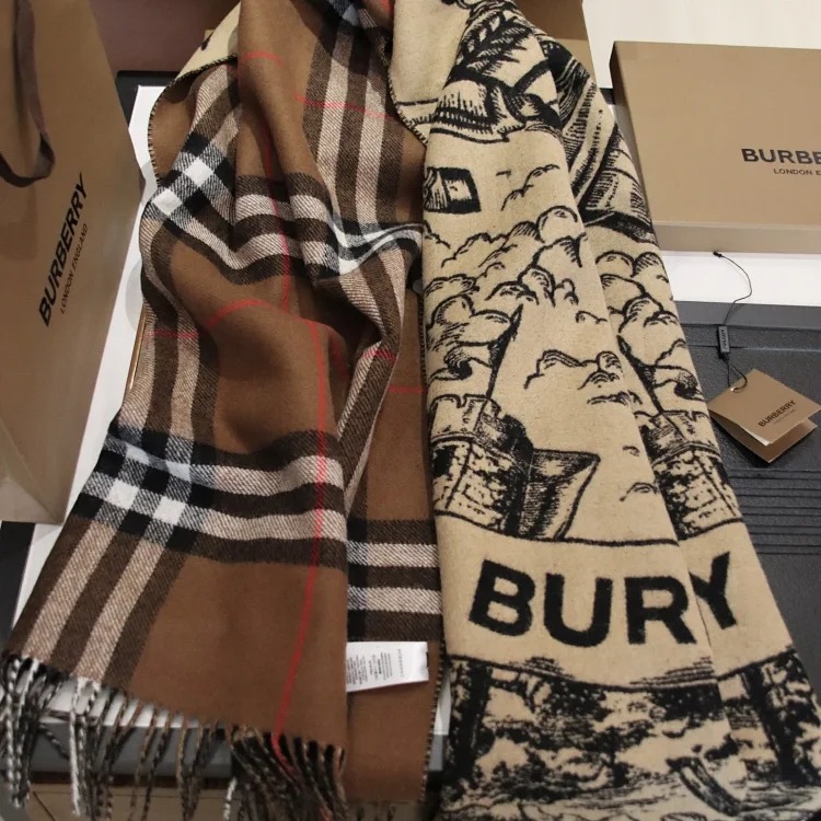Double sided cashmere scarf