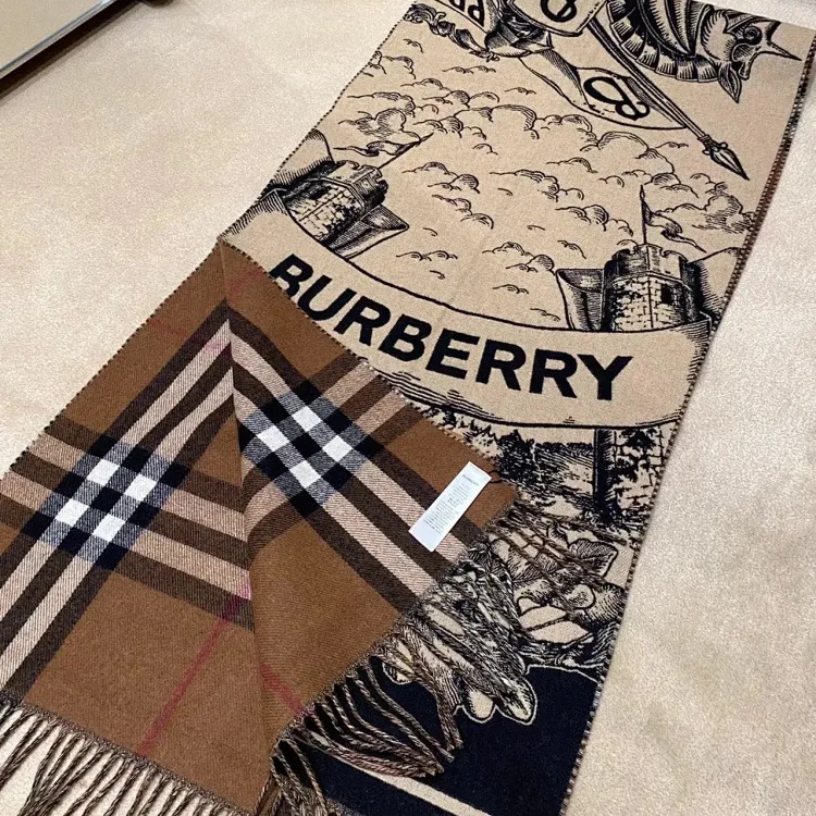 Double sided cashmere scarf