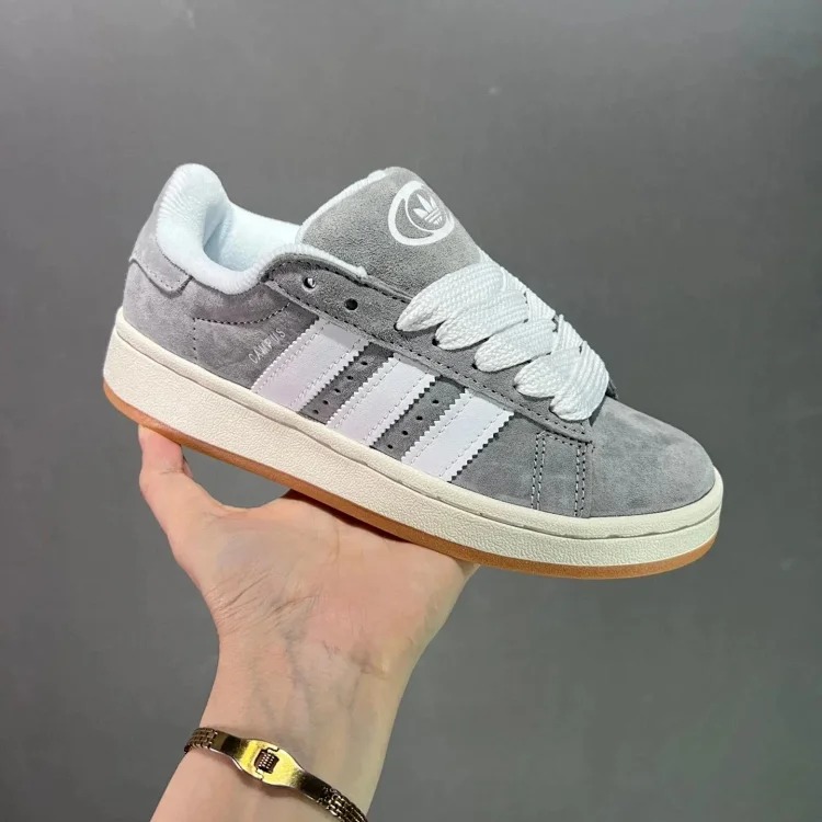 1013 AD classic retro Sneakers HQ8708