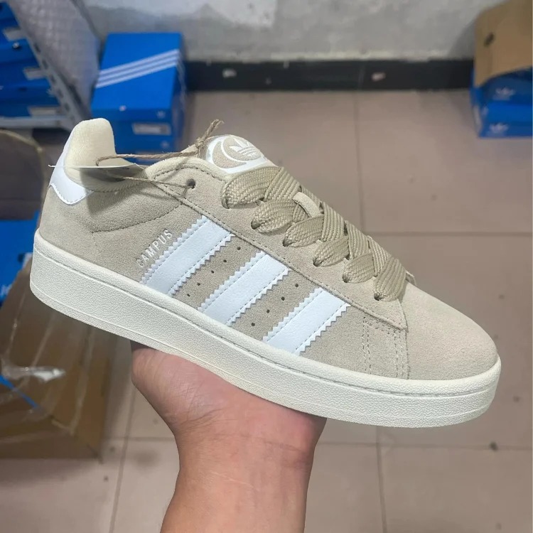 1013 AD classic retro Sneakers HQ8708
