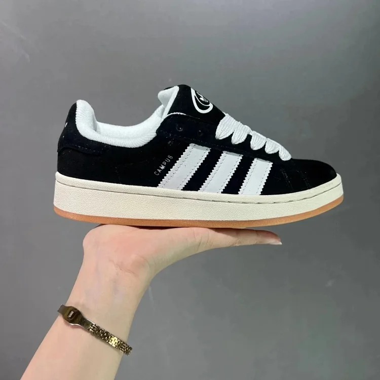 1013 AD classic retro Sneakers HQ8708