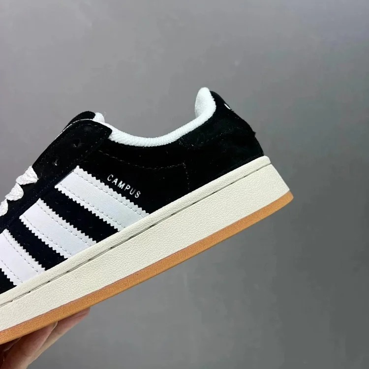 1013 AD classic retro Sneakers HQ8708