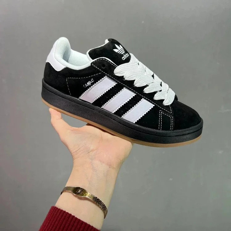 1013 AD classic retro Sneakers HQ8708