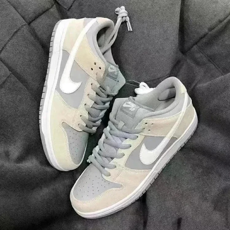 Youth Fashion Shoes ()