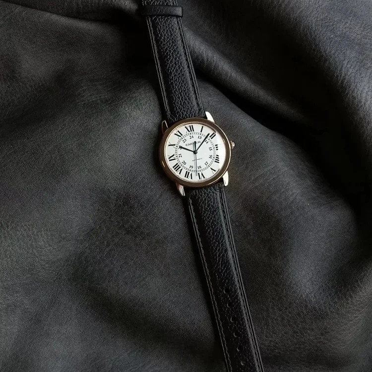 ¥490-750 Fashionable and versatile watches
