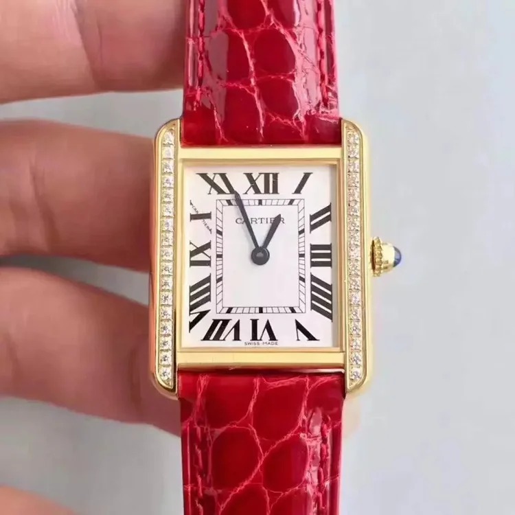 ¥490-750 Fashionable and versatile watches