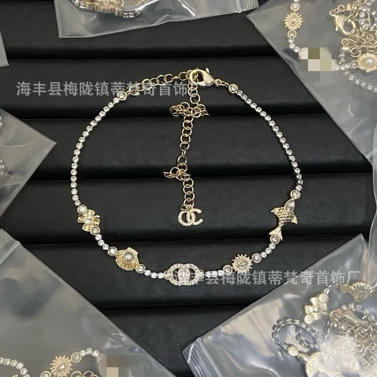 Chanel High 25c new style small fragrance necklace for women European and American double C retro small fragrance clavicle chain pearl sweater chain wholesale