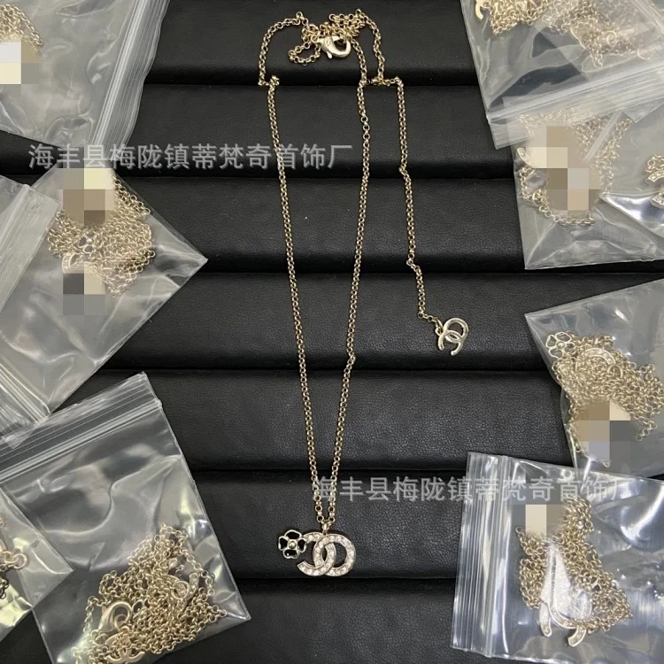 Chanel High 25c new style small fragrance necklace for women European and American double C retro small fragrance clavicle chain pearl sweater chain wholesale