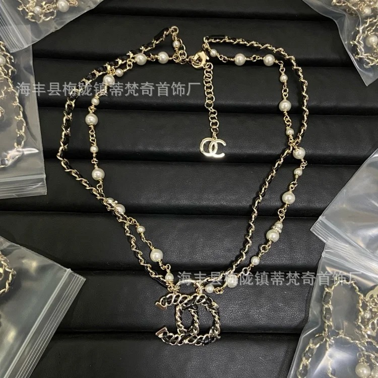 Chanel High 25c new style small fragrance necklace for women European and American double C retro small fragrance clavicle chain pearl sweater chain wholesale
