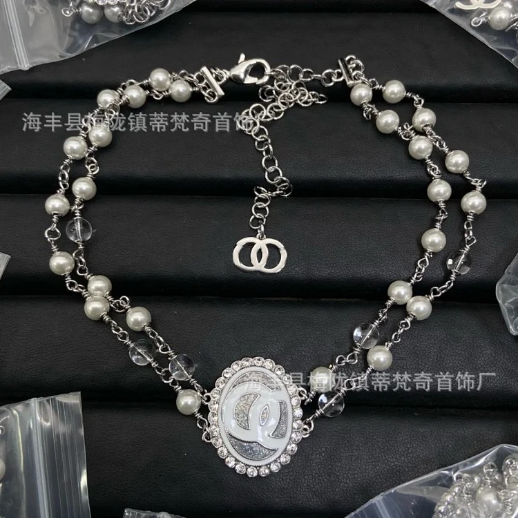 Chanel High 25c new style small fragrance necklace for women European and American double C retro small fragrance clavicle chain pearl sweater chain wholesale