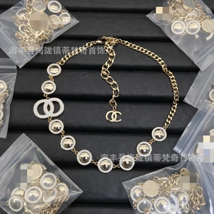 Chanel High 25c new style small fragrance necklace for women European and American double C retro small fragrance clavicle chain pearl sweater chain wholesale