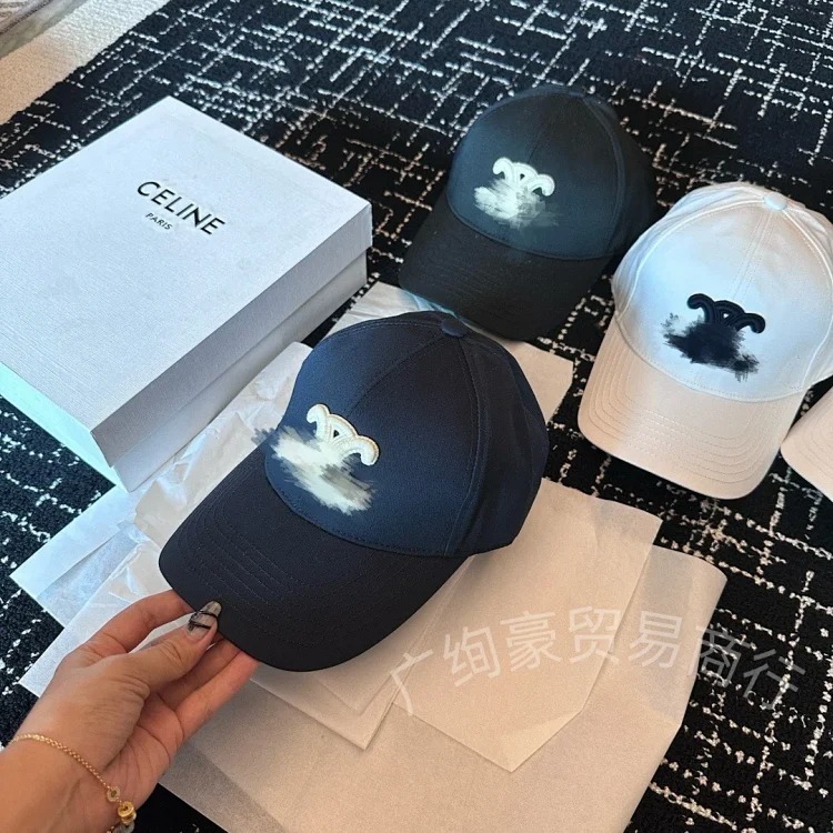 Celine Ce's correct of the baseball cap Arc de Triomphe simple style star's same style versatile quality hat shape good big head circumference hat