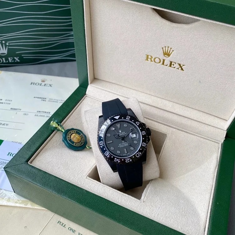 ¥700-1400 Fashionable and versatile watches