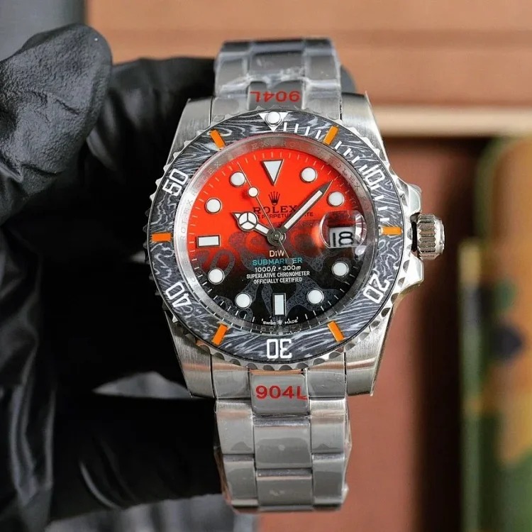 ¥700-1400 Fashionable and versatile watches