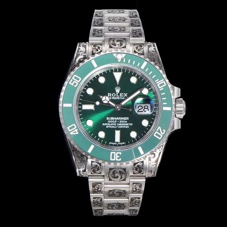 ¥700-1400 Fashionable and versatile watches