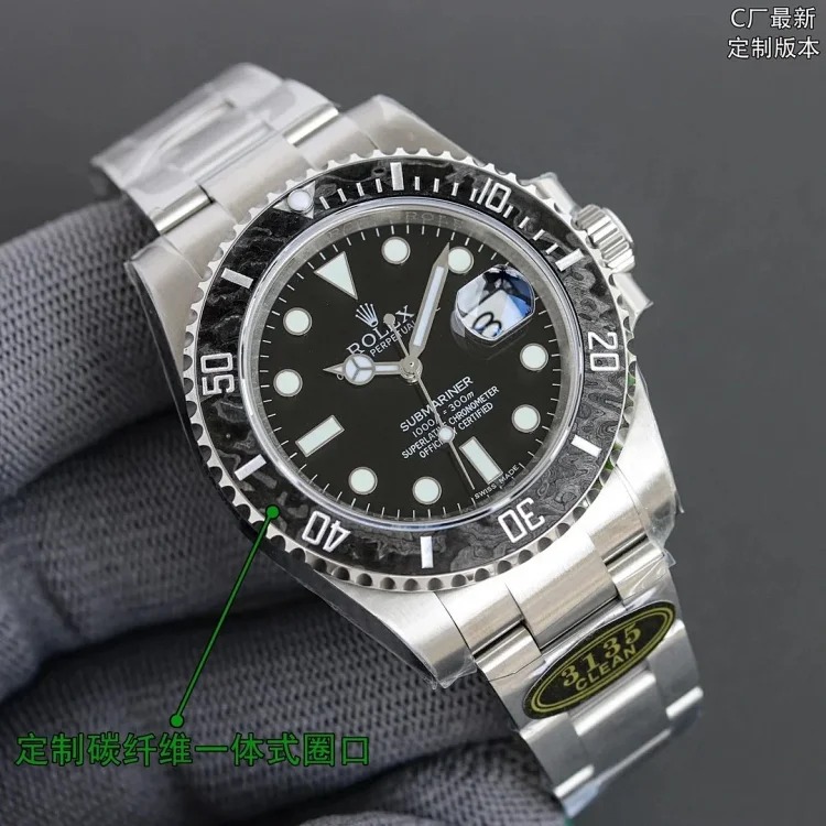¥700-1400 Fashionable and versatile watches