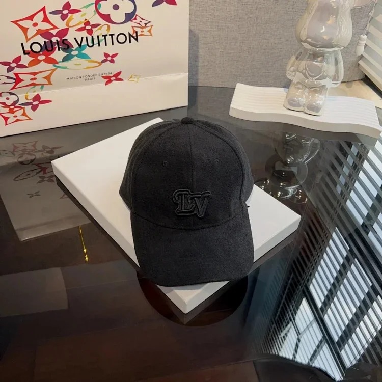 ¥120 New fashionable versatile hat M69