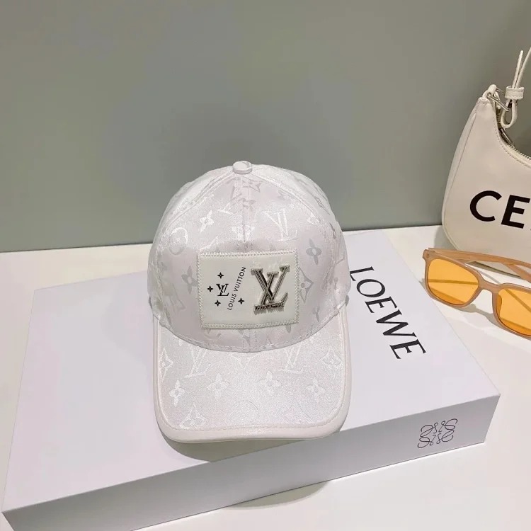 ¥120 New fashionable versatile hat M69