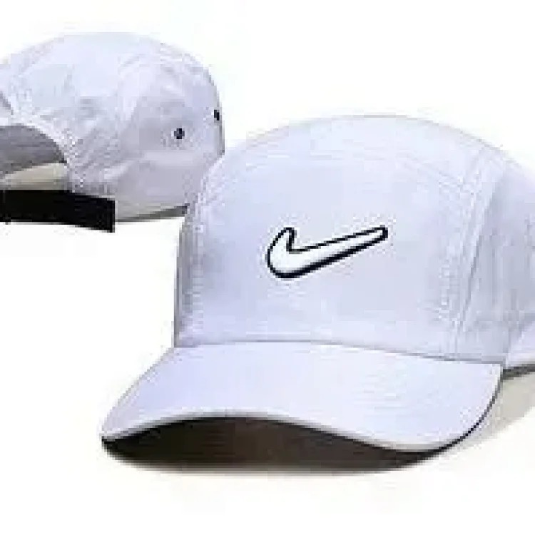 Trendy and comfortable baseball cap 12：