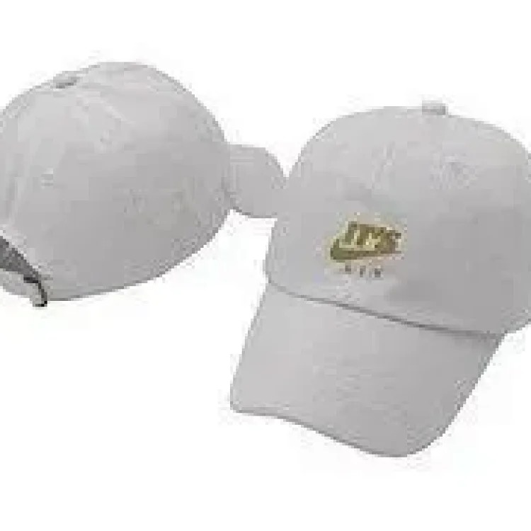 Trendy and comfortable baseball cap 12：