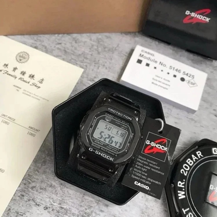 KAO GMW-B5000 35th Anniversary Square Steel Band Watch, this product has