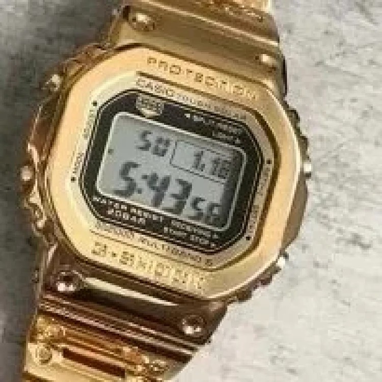 KAO GMW-B5000 35th Anniversary Square Steel Band Watch, this product has