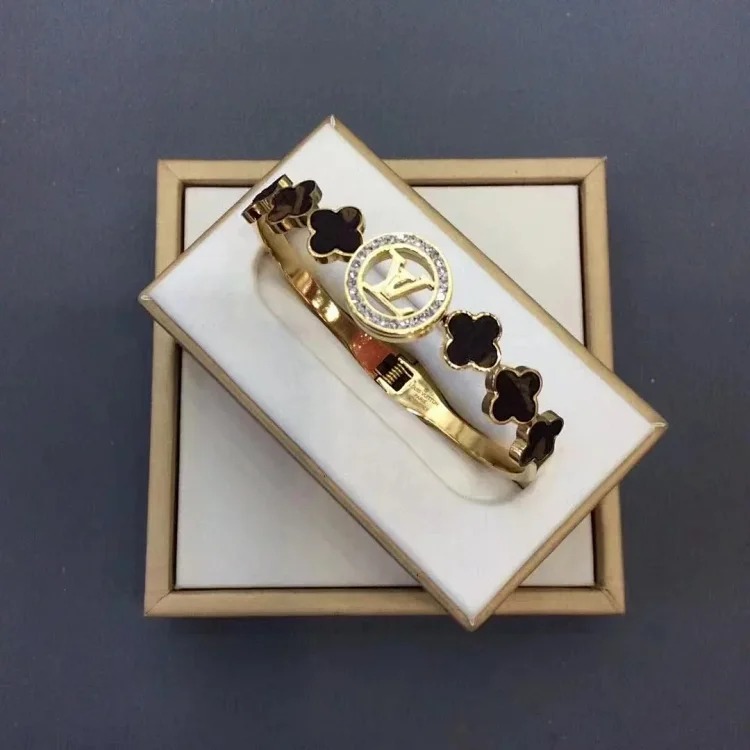 Fashion new bracelet