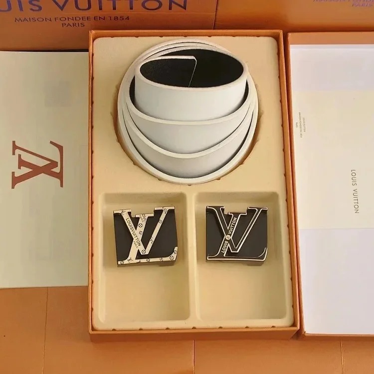 Fashionable and versatile belt 033