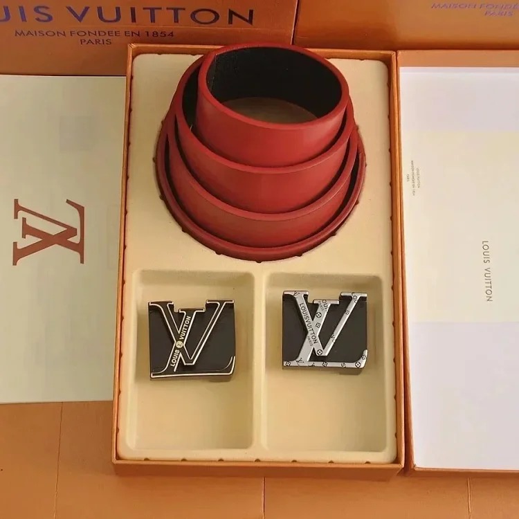 Fashionable and versatile belt 033