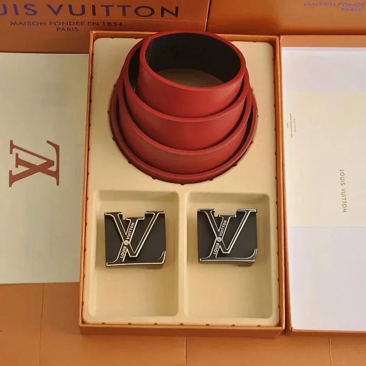 Fashionable and versatile belt 033