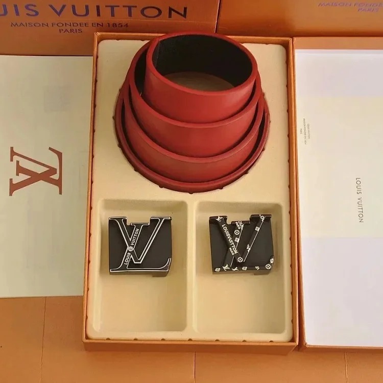 Fashionable and versatile belt 033