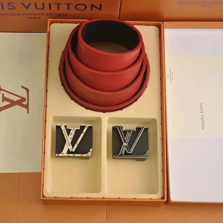 Fashionable and versatile belt 033