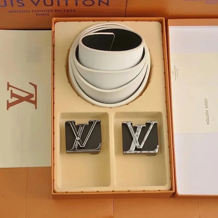 Fashionable and versatile belt 033