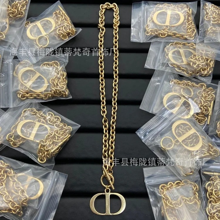 Dijia Classic Pearl Pig Nose Necklace Temperament Necklace New Trendy Niche High-end Retro Necklace Fresh