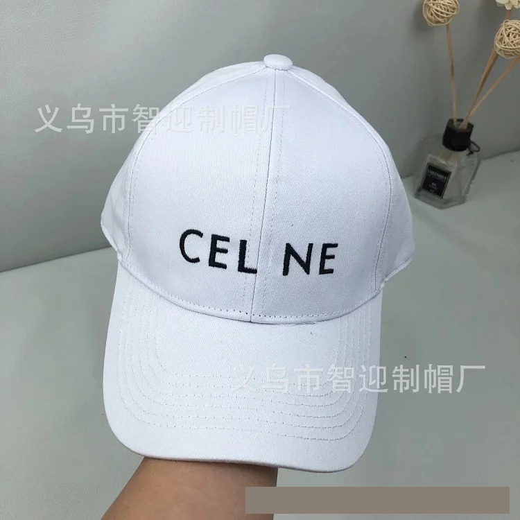 Correct large letter embroidered baseball cap for men and women sports and leisure couple peaked cap sun hat
