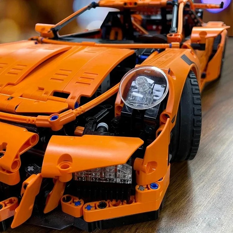 Lawn/building block toys
