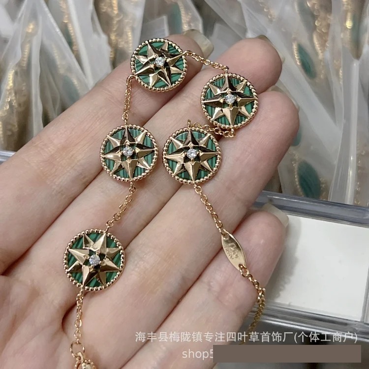 D family European and American temperament eight-pointed star compass white mother-of-pearl turquoise CD bracelet girls niche black agate hand jewelry