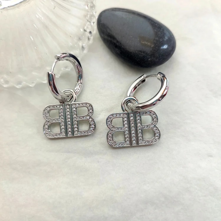 Paris style hoop earrings with diamond letters, versatile street style double B earrings, personalized European and American style retro earrings