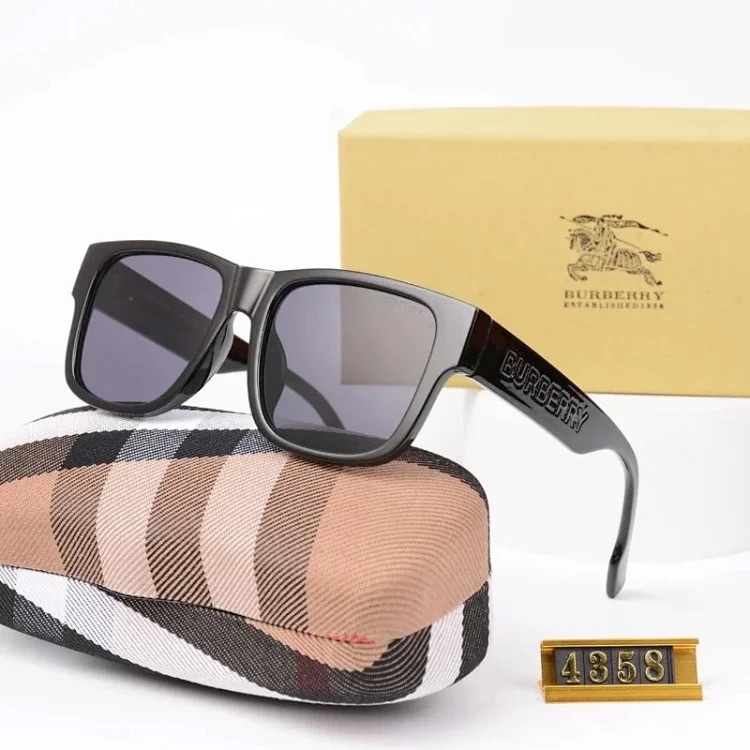 Fashionable sunglasses 026