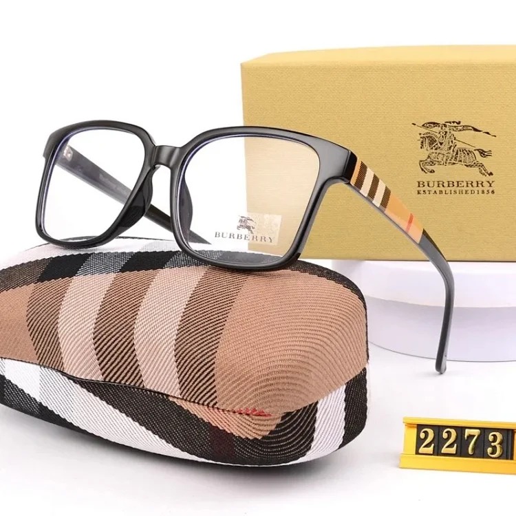 Fashionable sunglasses 026