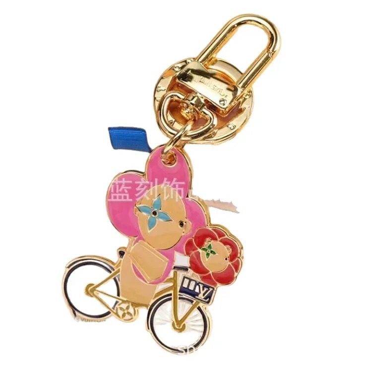 Louis Vuitton Foreign trade hot-selling series of fashionable metal bag pendants, presbyopic keychain pendants, car keychains