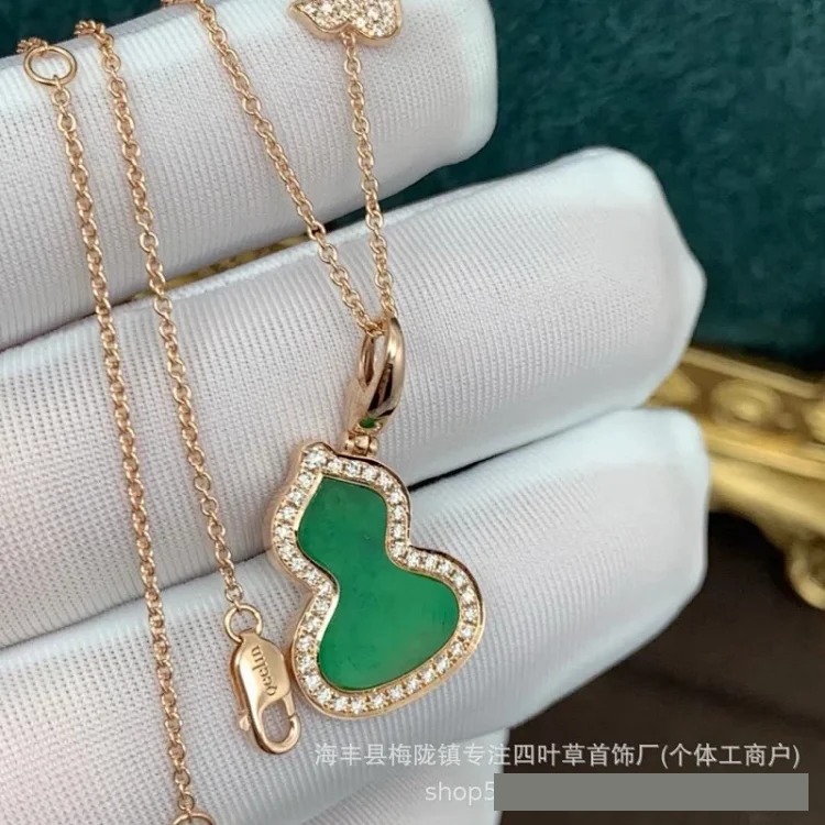 Gourd necklace for women thickly plated 18K rose gold V gold natural carnelian white mother-of-pearl pendant fashion clavicle chain wholesale