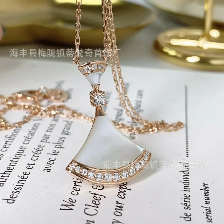 Baojia high 925 sterling silver mini skirt necklace rose gold white mother-of-pearl fan pendant agate clavicle chain
