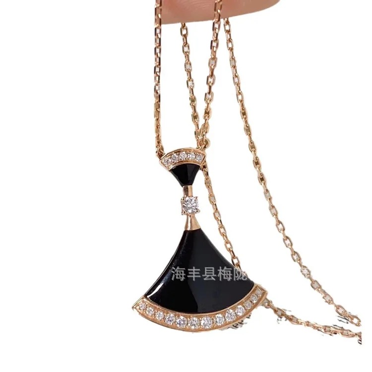 Baojia high 925 sterling silver mini skirt necklace rose gold white mother-of-pearl fan pendant agate clavicle chain