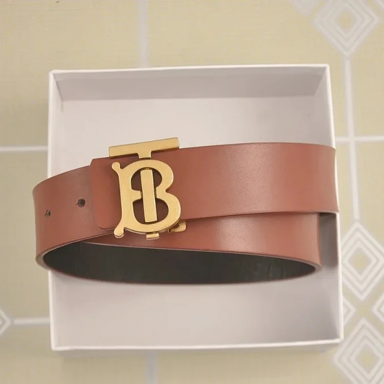 Fashionable and versatile belt 012